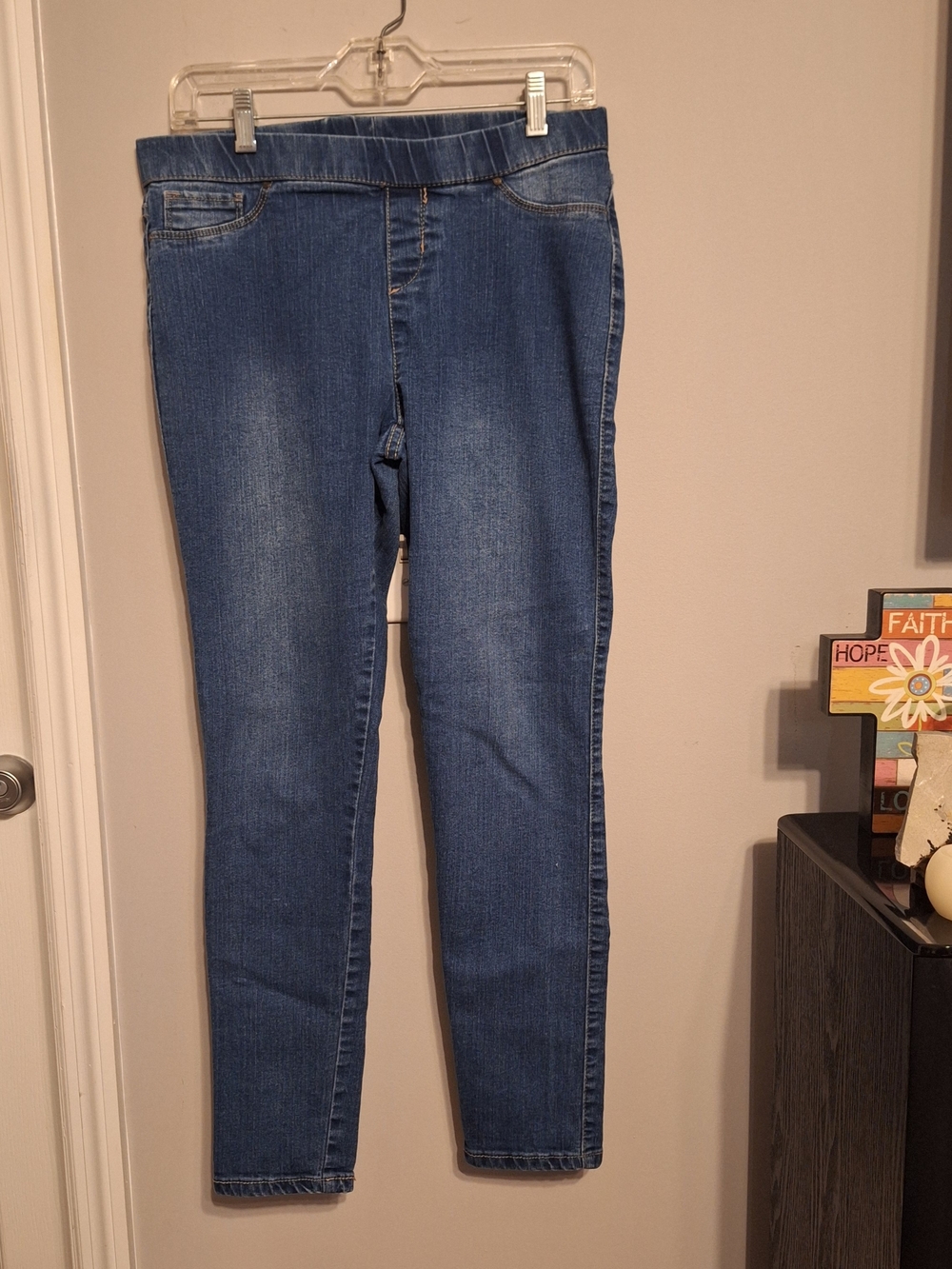 Faded Glory Medium Blue Women’s Elastaic Band Denim Skinny Jeans